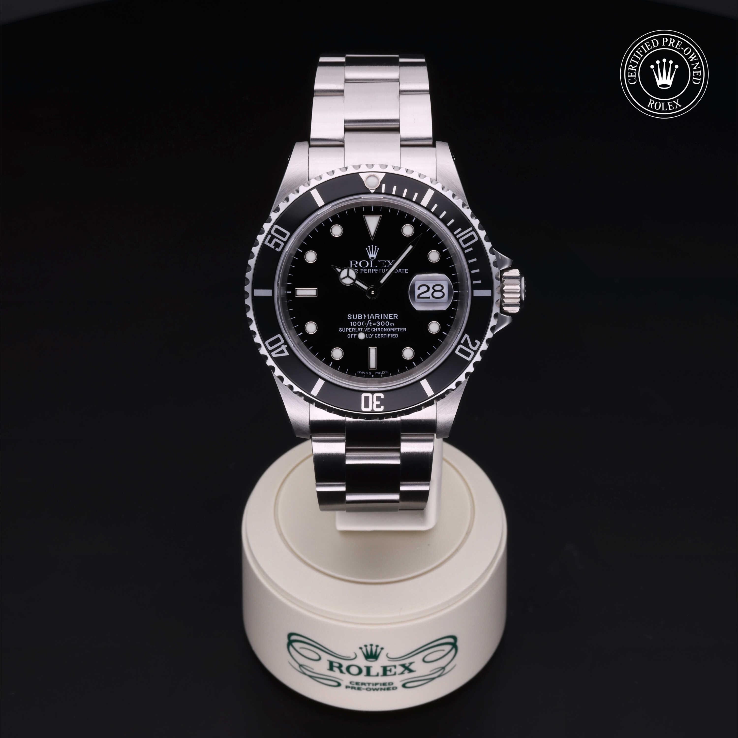 Rolex Submariner Date 360 view 16610