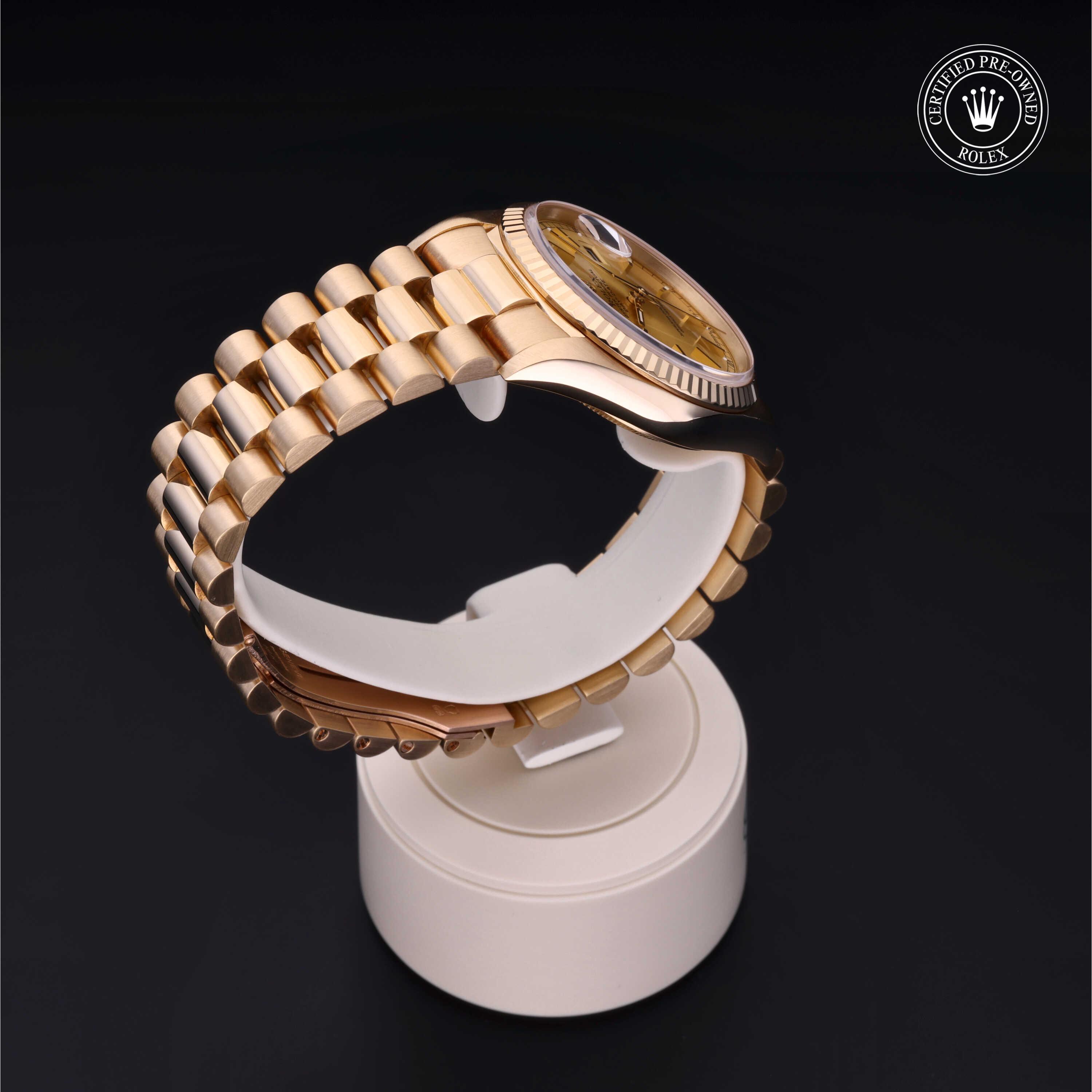 Rolex 星期日历型 360 view 18238