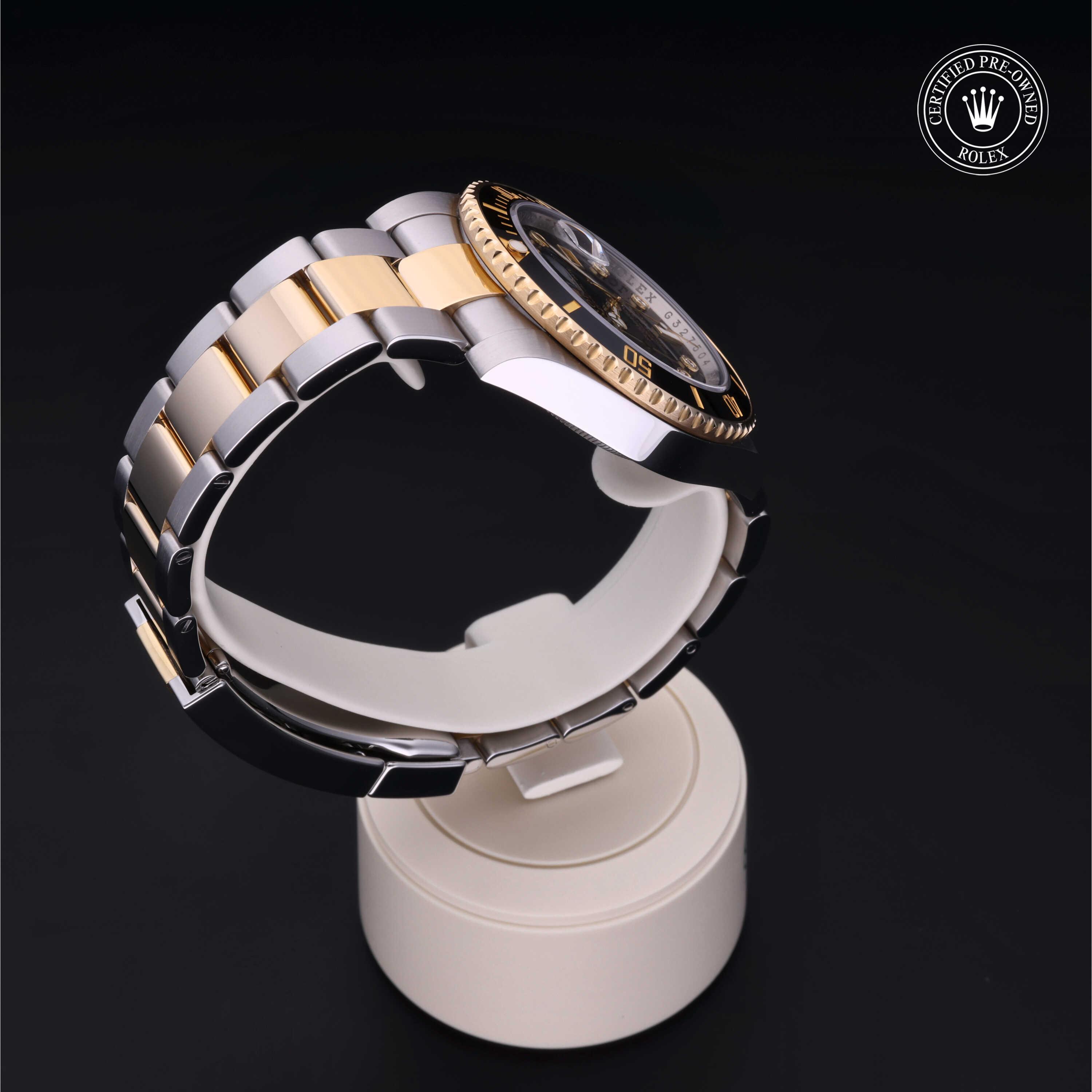 Rolex Submariner Date 360 view 116613LN