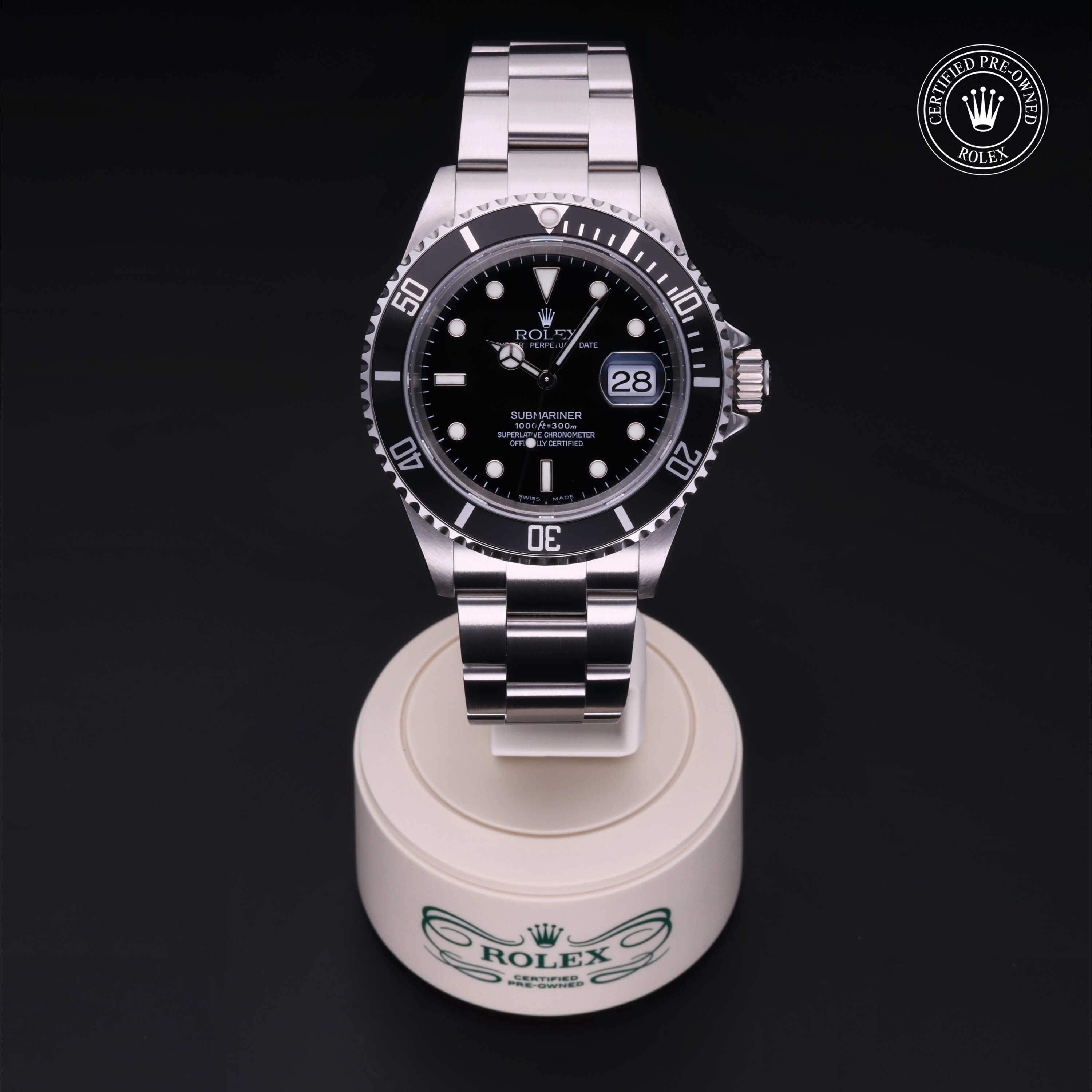 Rolex Submariner Date 360 view 16610