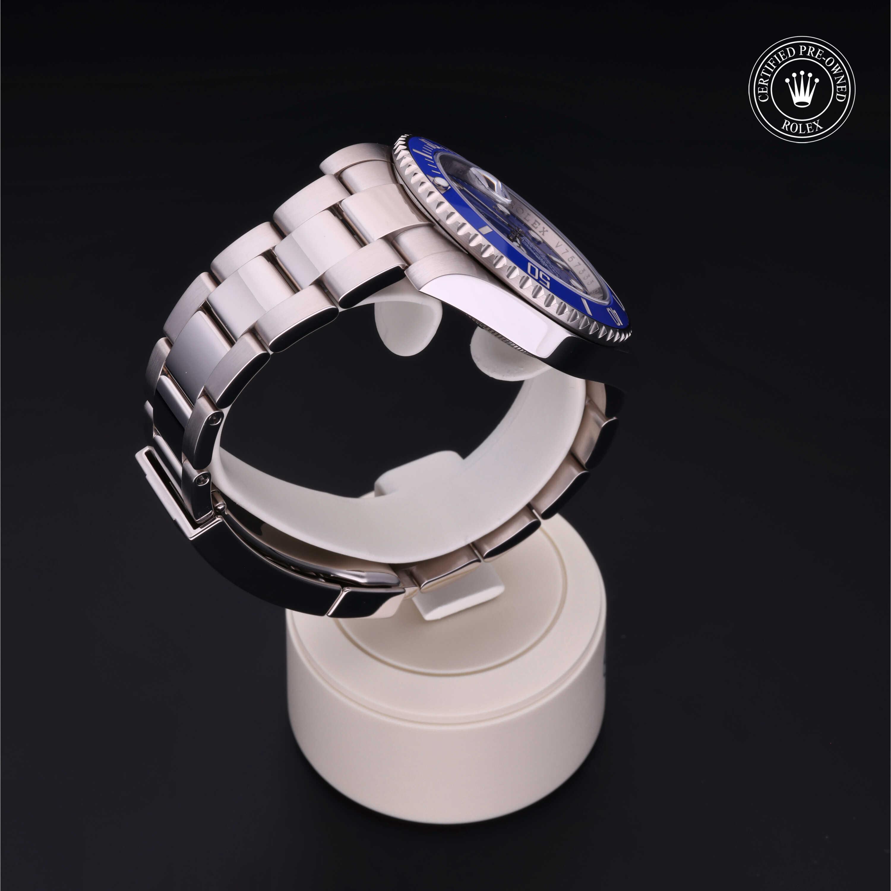 Rolex Submariner Date 360 view 116619LB