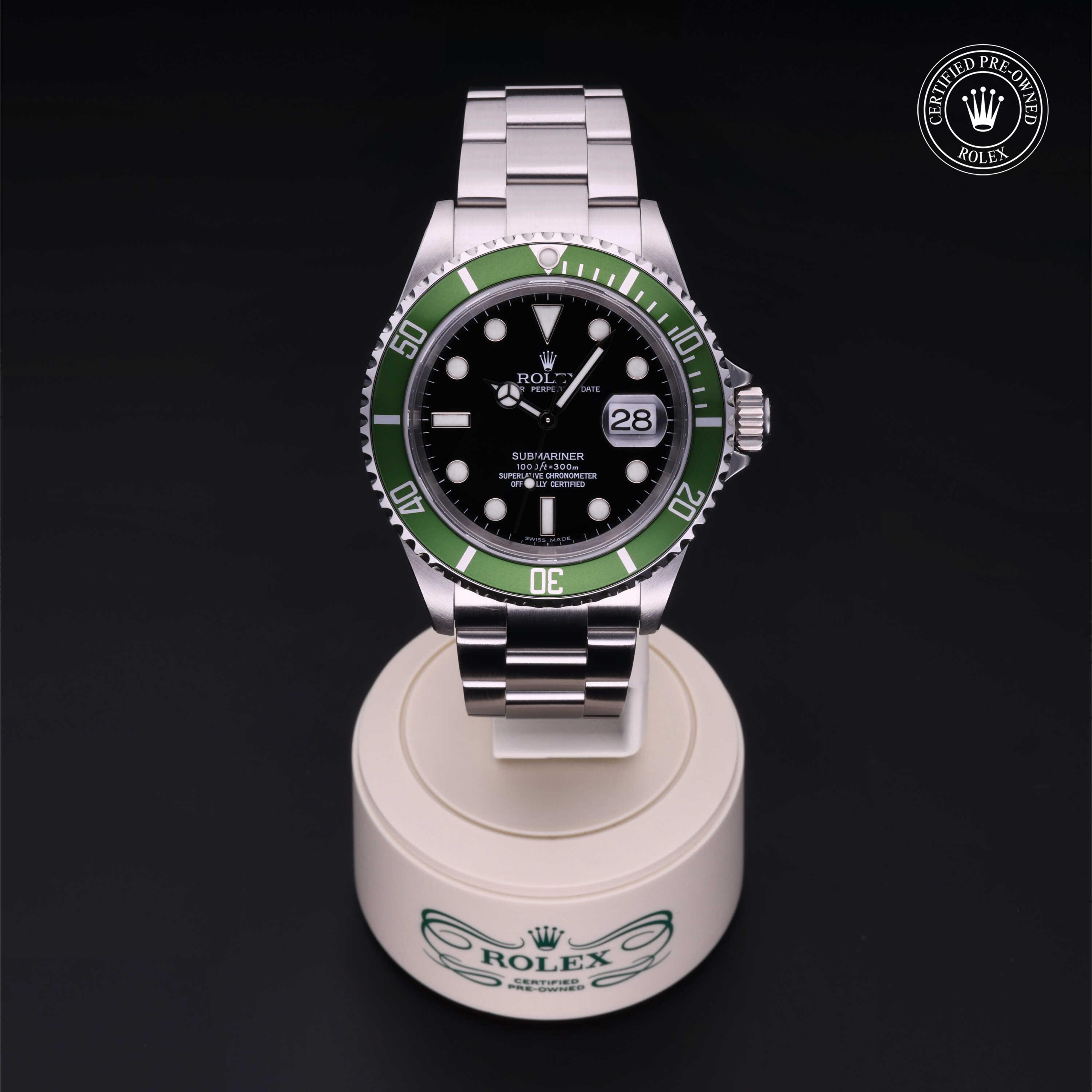 Rolex Submariner Date 360 view 16610LV