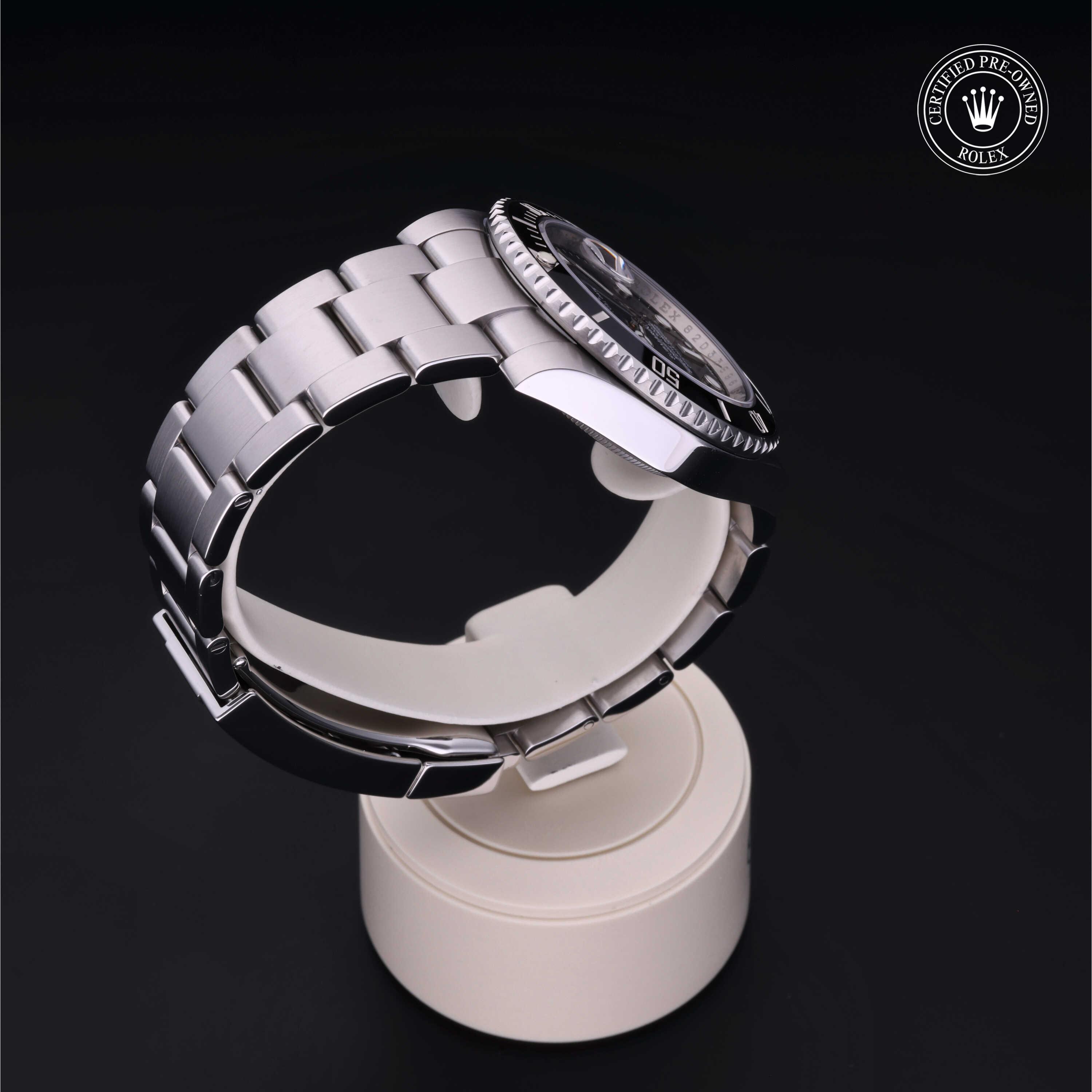 Rolex Submariner Date 360 view 116610LN