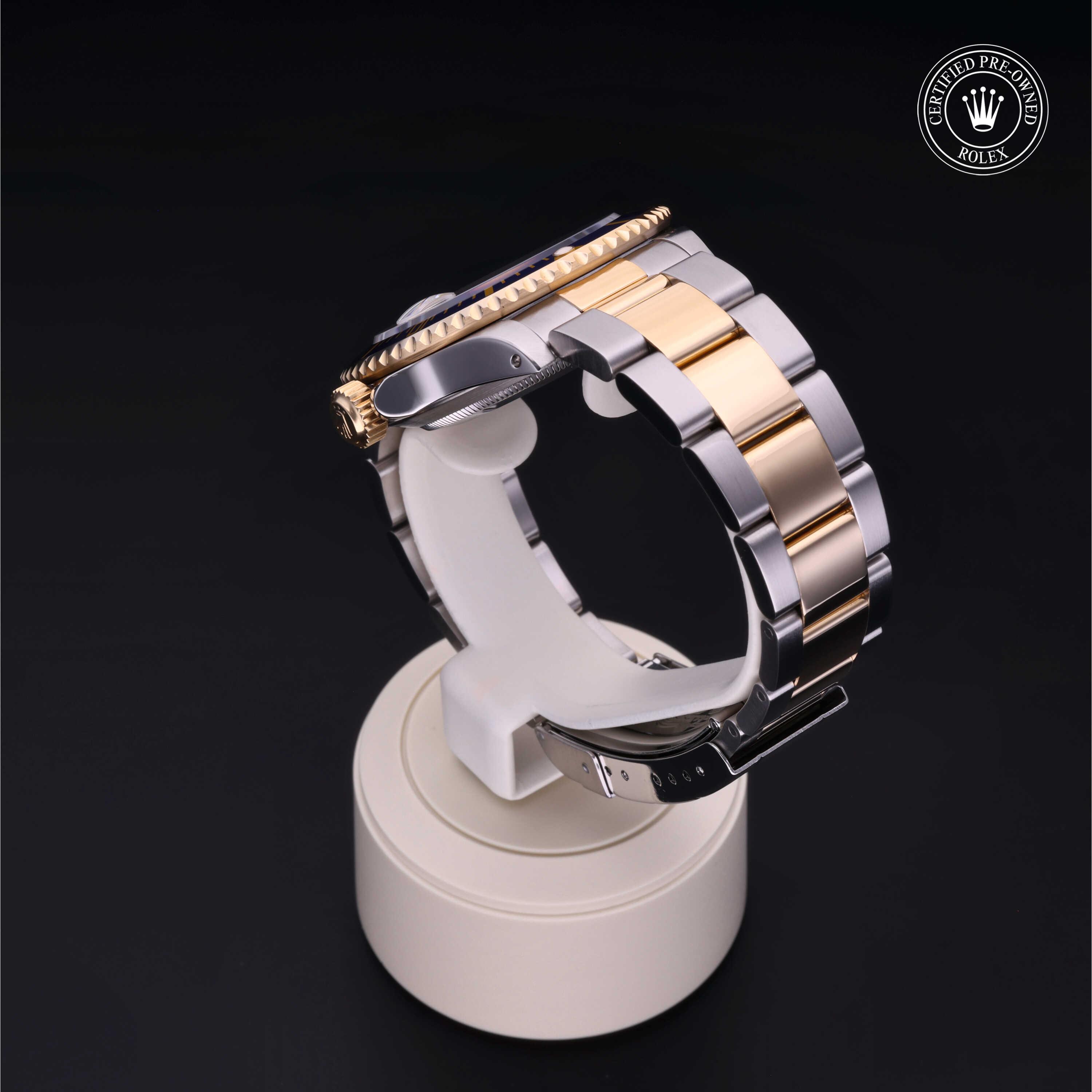 Rolex Submariner Date 360 view 16613