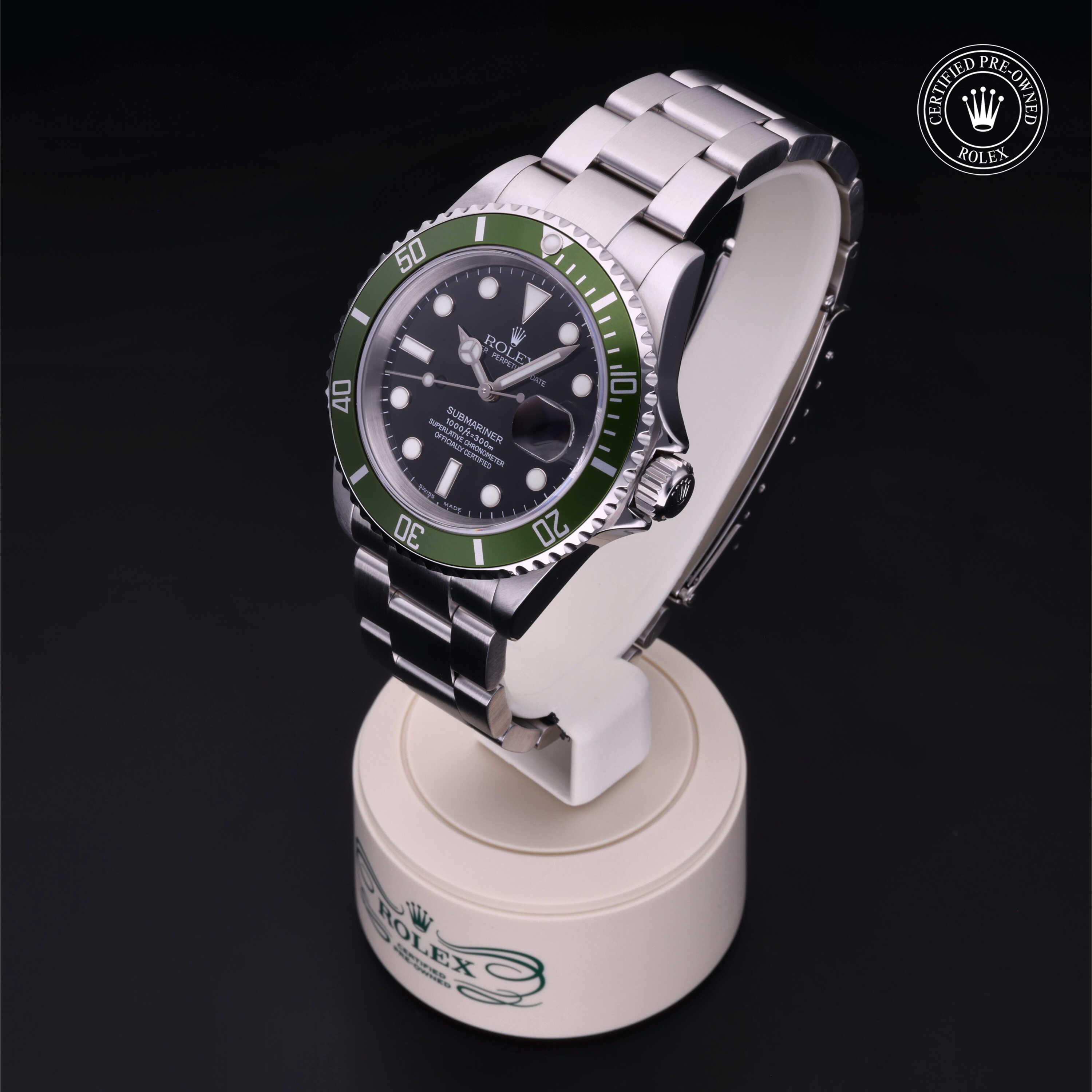 Rolex Submariner Date 360 view 16610LV
